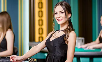 Hình ảnh đội ngũ chuyên gia của tx666 nổ hũ đang làm việc tận tâm